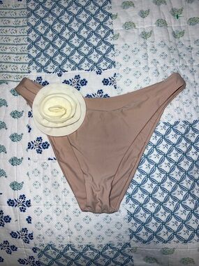 Rosette swim bottom size small